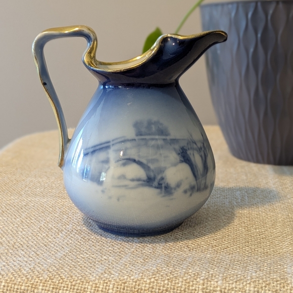 Royal Bayreuth Creamer Babes In The Woods Girl Petting Dog - Picture 4 of 10